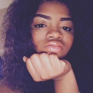 Meet your Posher, Queen